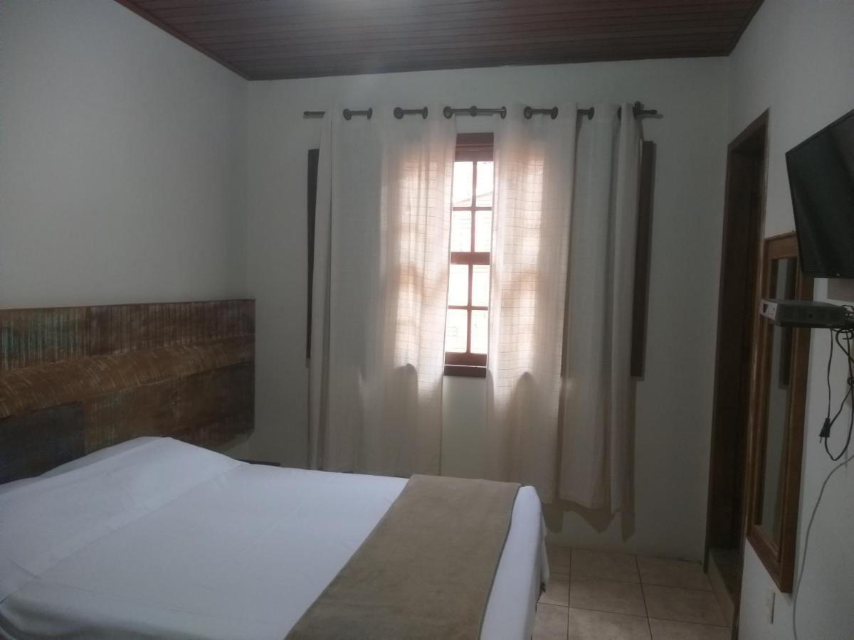 Suites Doce Jasmim ทีราเดนเจส ภายนอก รูปภาพ