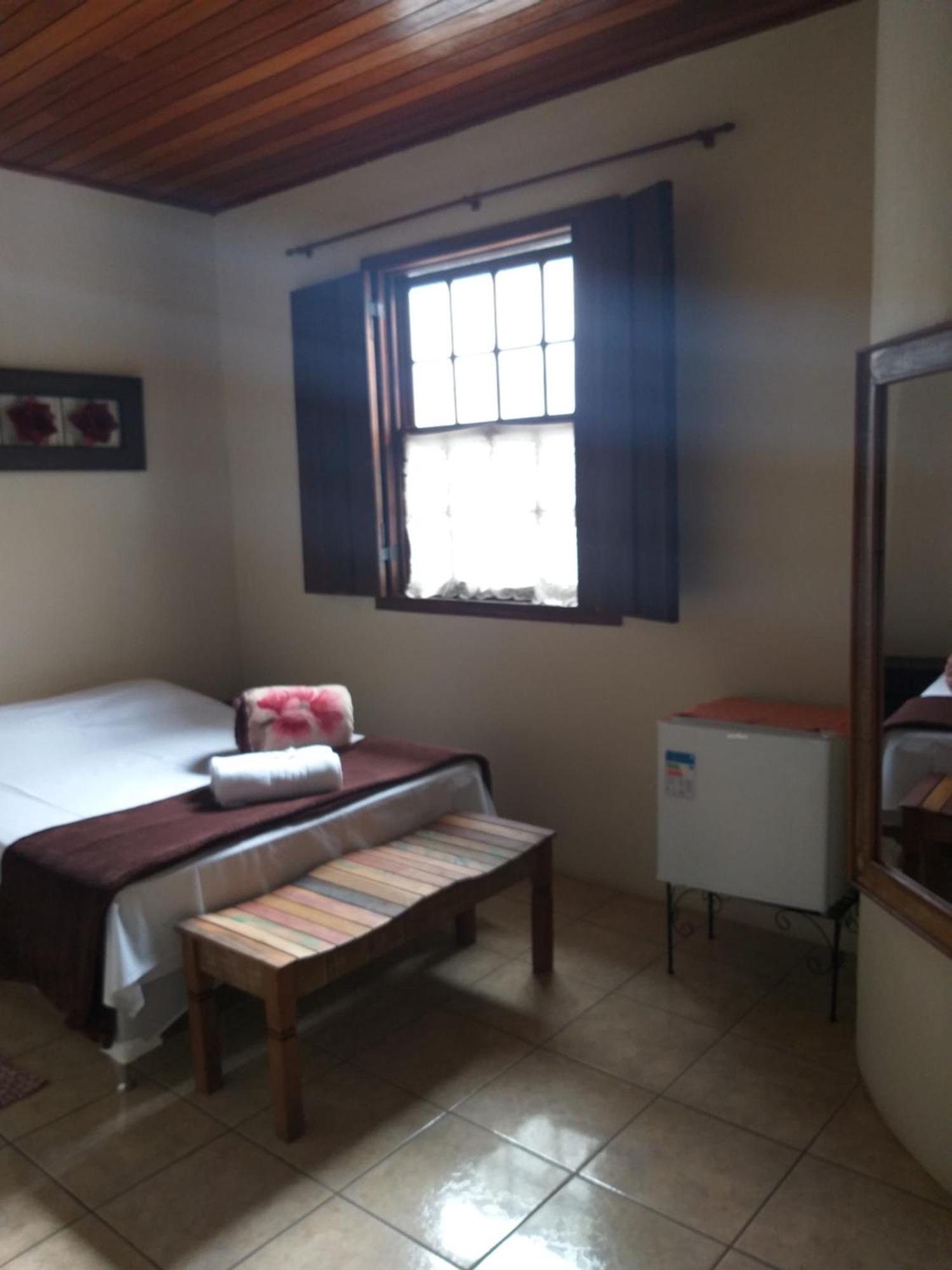 Suites Doce Jasmim ทีราเดนเจส ห้อง รูปภาพ